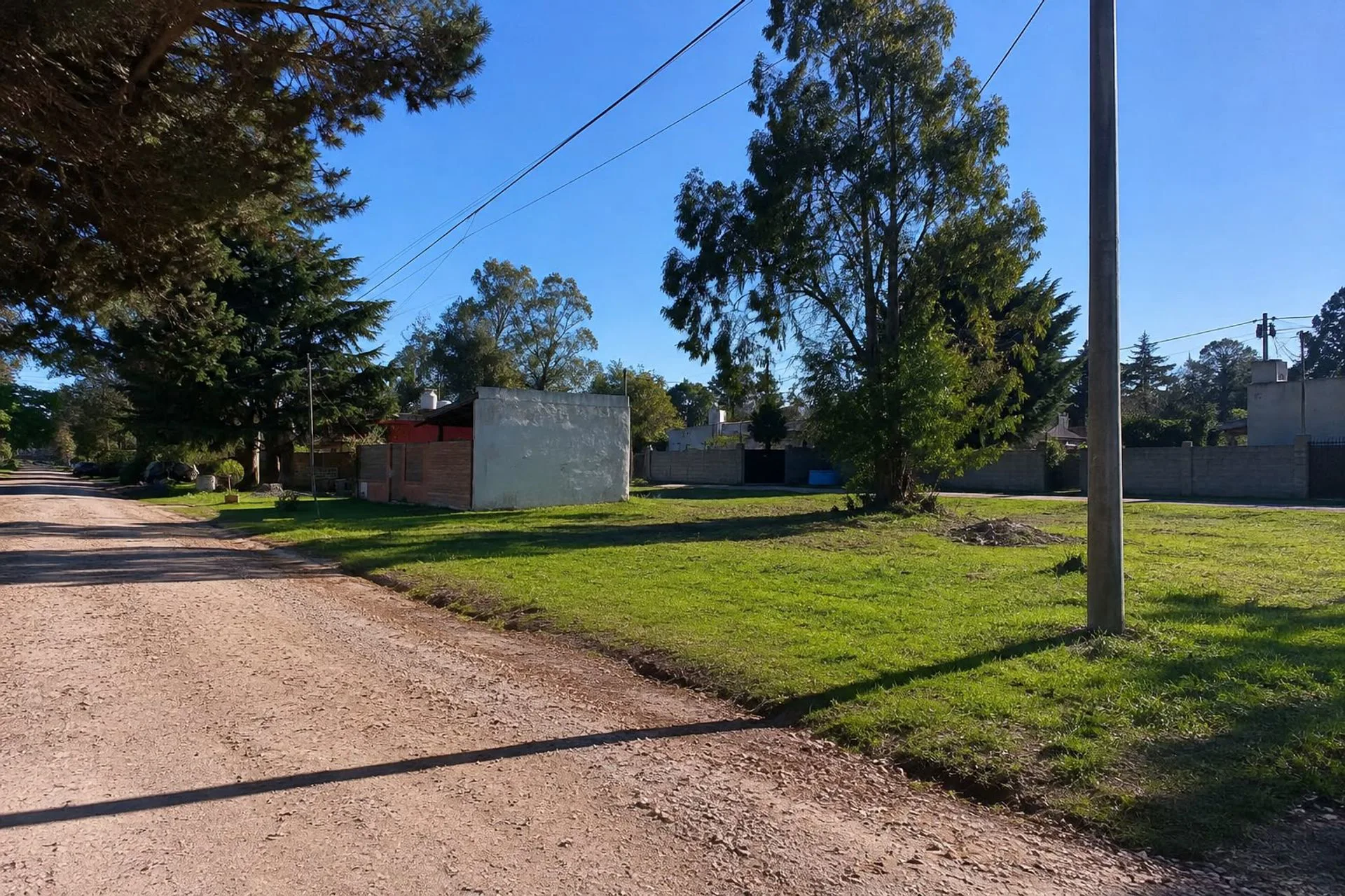 VENTA LOTE 300 M2 BARRIO 2 DE ABRIL foto 4