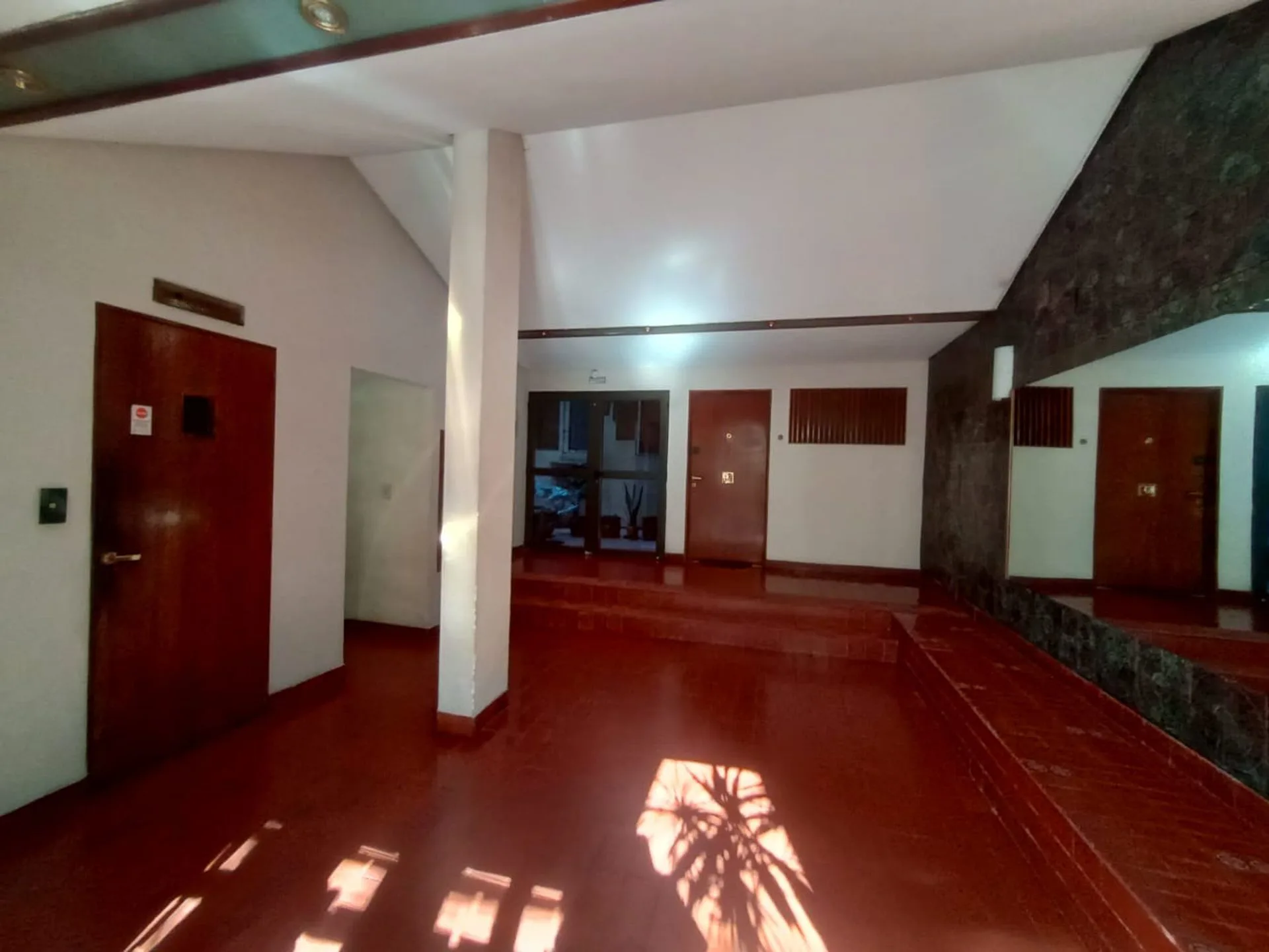 VENTA DEPARTAMENTO 2 DORMITORIOS BALCON EN MARTIN foto 2