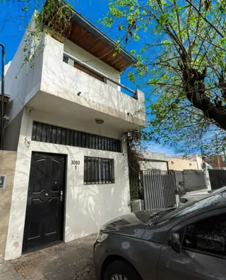 Casa 4 ambientes Villa Luzuriaga foto 5