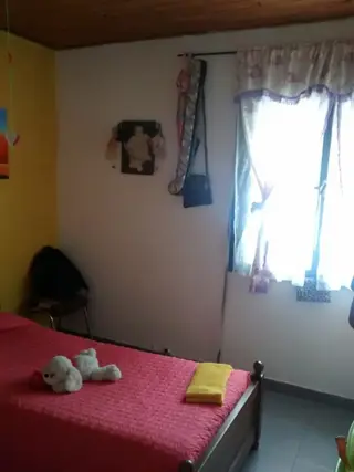 Vivienda de tres dormitorios en proximidad del Lago Moreno. Barrio Covibar foto 1