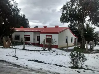 Vivienda de tres dormitorios en proximidad del Lago Moreno. Barrio Covibar foto 4