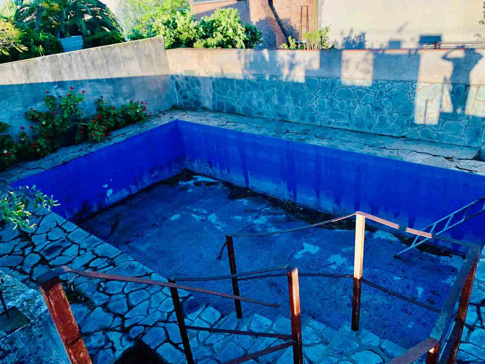VENTA CASA 6 AMBIENTES PILETA Y GARAGE 25 DE MAYO foto 2