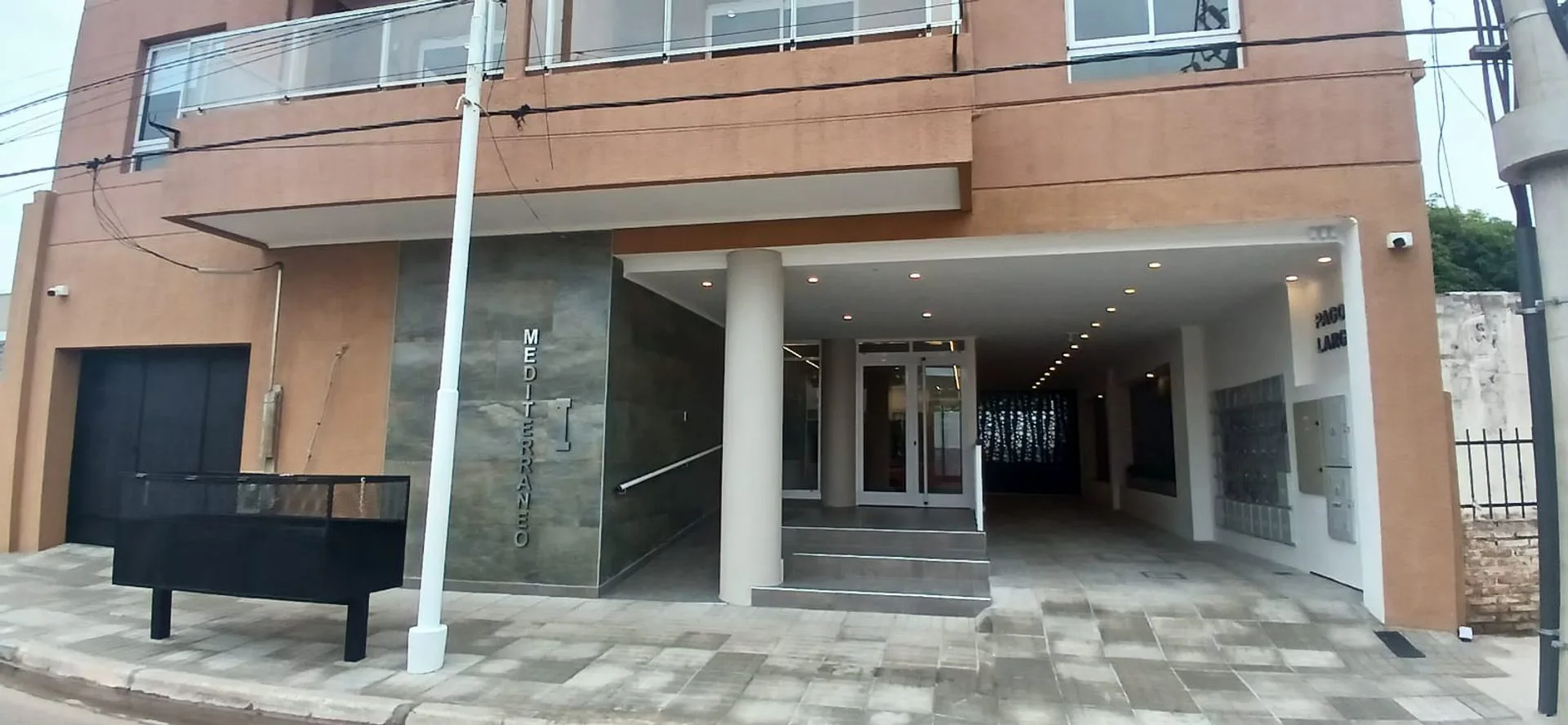 DEPARTAMENTO A ESTRENAR DE 2 AMBIENTES EN VENTA foto 2