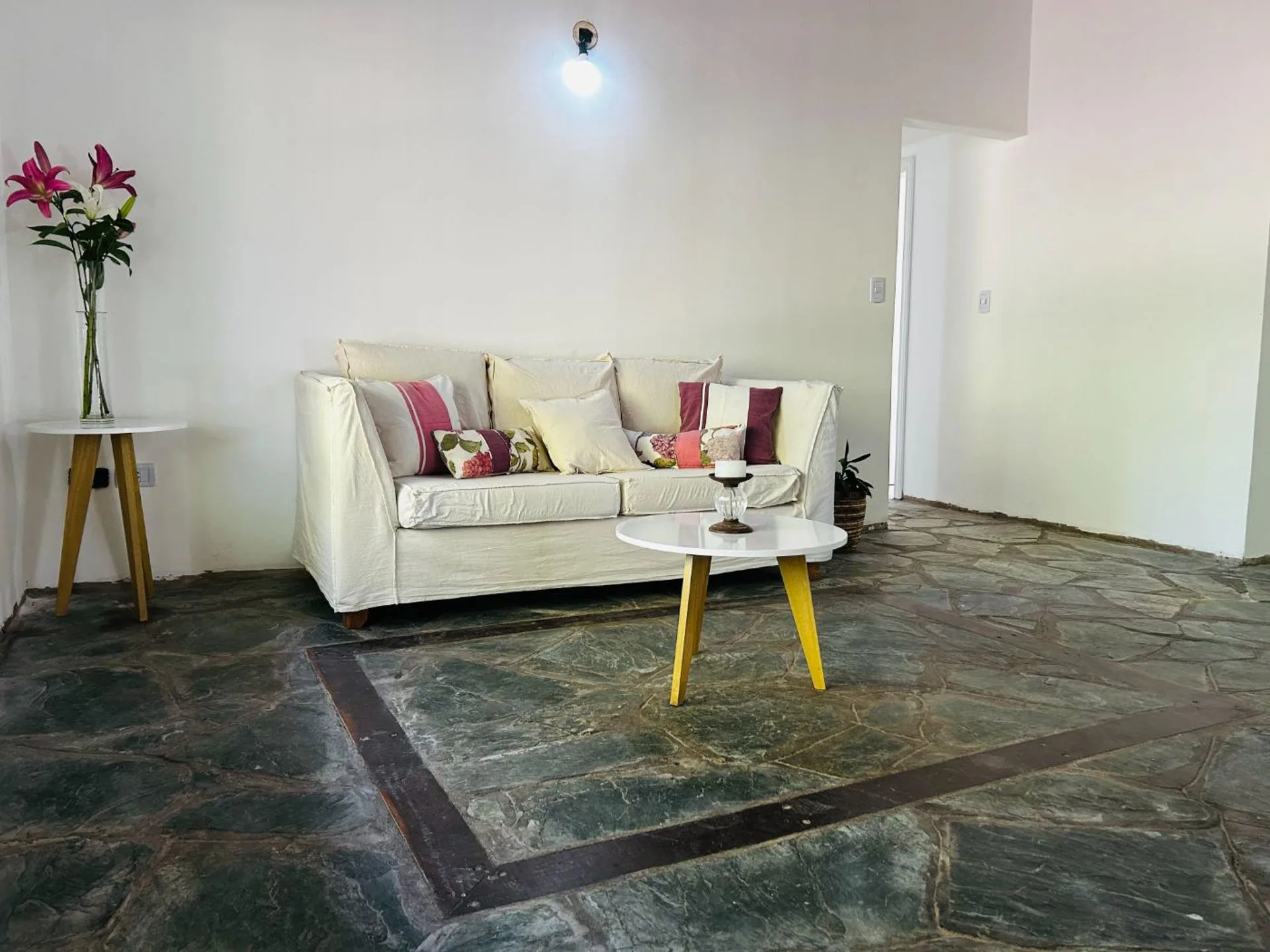 Casa en venta  en Carlos Keen foto 4