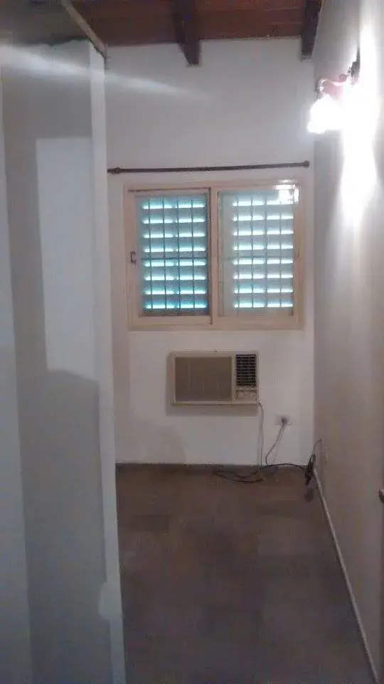 !!!ALQUILO CASA 4 DORM PARA JULIO Bº San Jose!!!
alquilo casa de 4 dorm , 3 baños , cochera , todos sus hambientes climatizados ,
exelente ubicacion