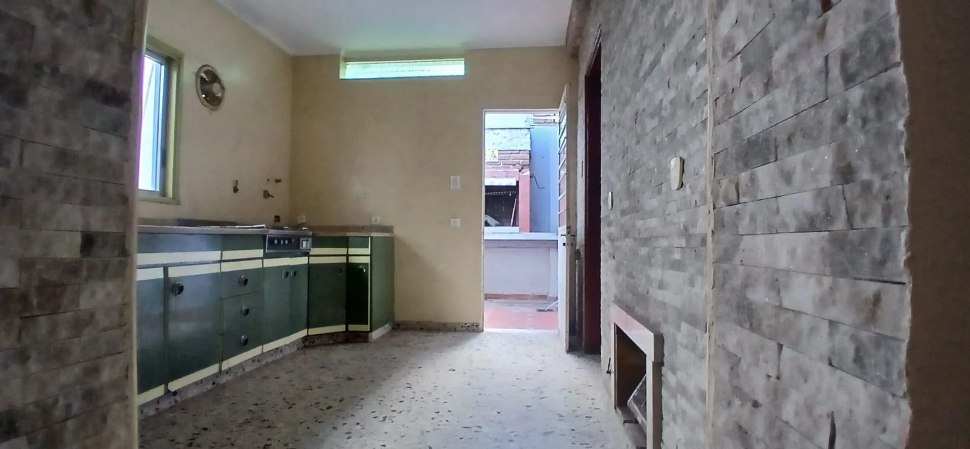 VENTA CASA 4 AMBIENTES VILLA LUGANO APTA CREDITO foto 2