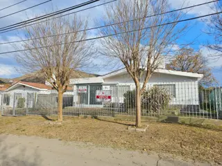 CARLOS PAZ- PLAYA DE ORO- HERMOSO CHALET EN VENTA foto 1