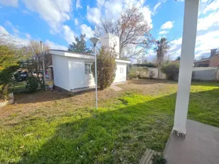 CARLOS PAZ- PLAYA DE ORO- HERMOSO CHALET EN VENTA foto 3