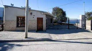 VENTA COMPLEJO 3  DEPARTAMENTOS + 1 CASA foto 1