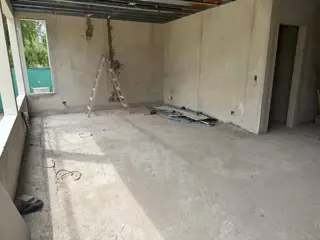 CASA DE CATEGORIA DE 5 AMBIENTES A ESTRENAR foto 3