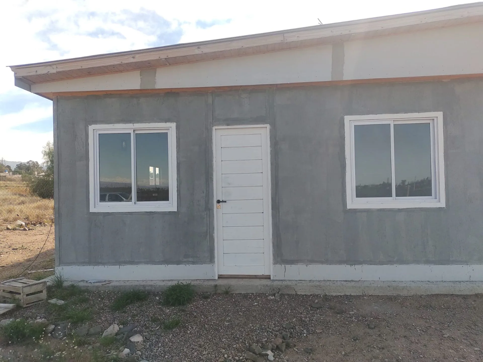 CASA EN VENTA EN LUJAN DE CUYO foto 2