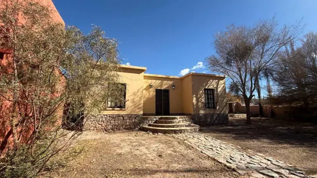 VENTA CASA 3 DORM HUCALERA