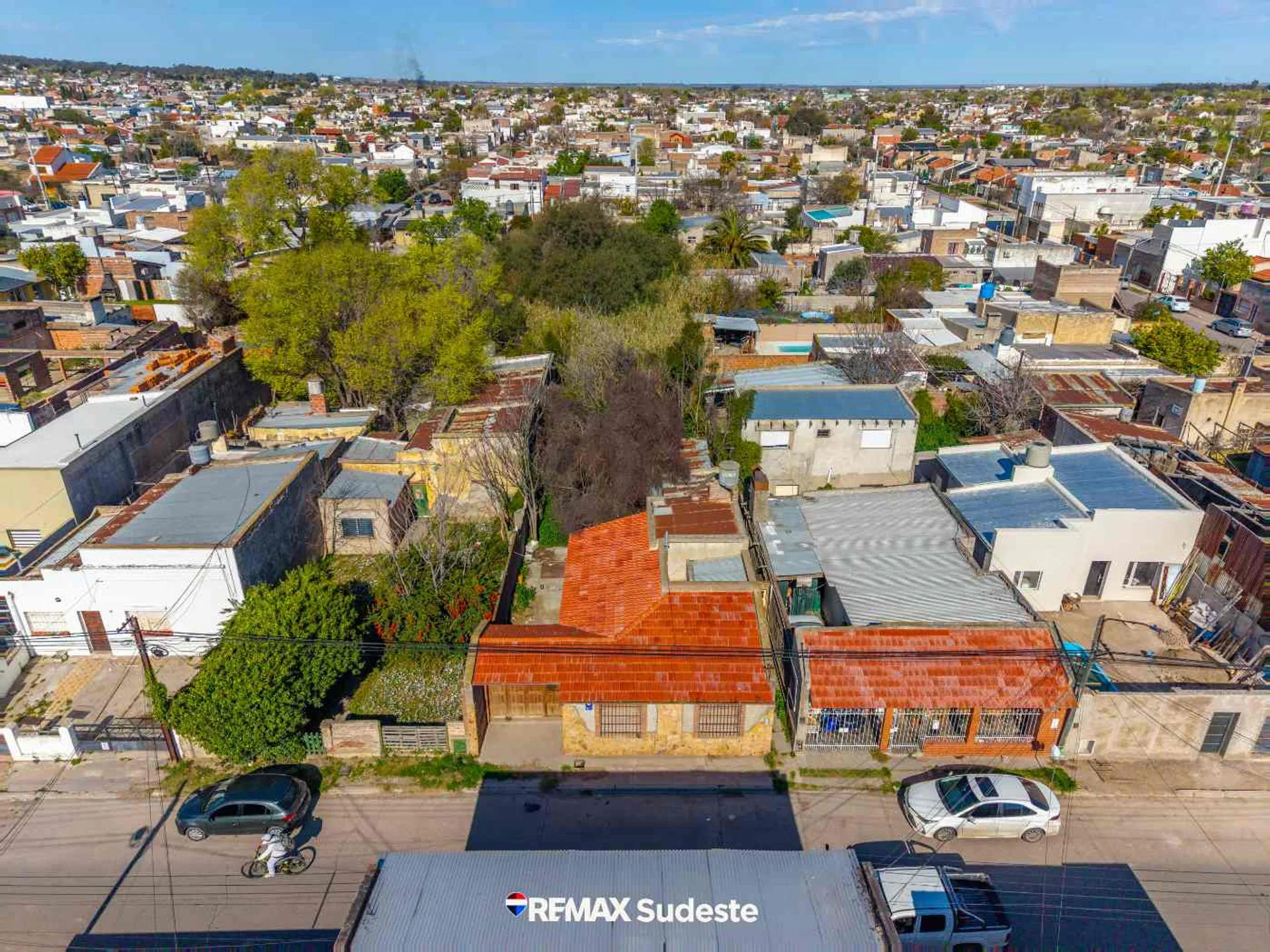 VENTA CASA A REFACCIONAR O TERRENO VILLA MITRE foto 4