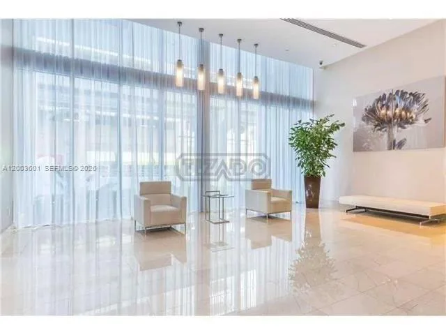 1111 SW 1st Ave 1100 foto 2