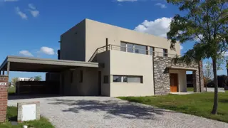 HERMOSA CASA A ESTRENAR - EL CANTON - BARRIO ISLAS foto 1