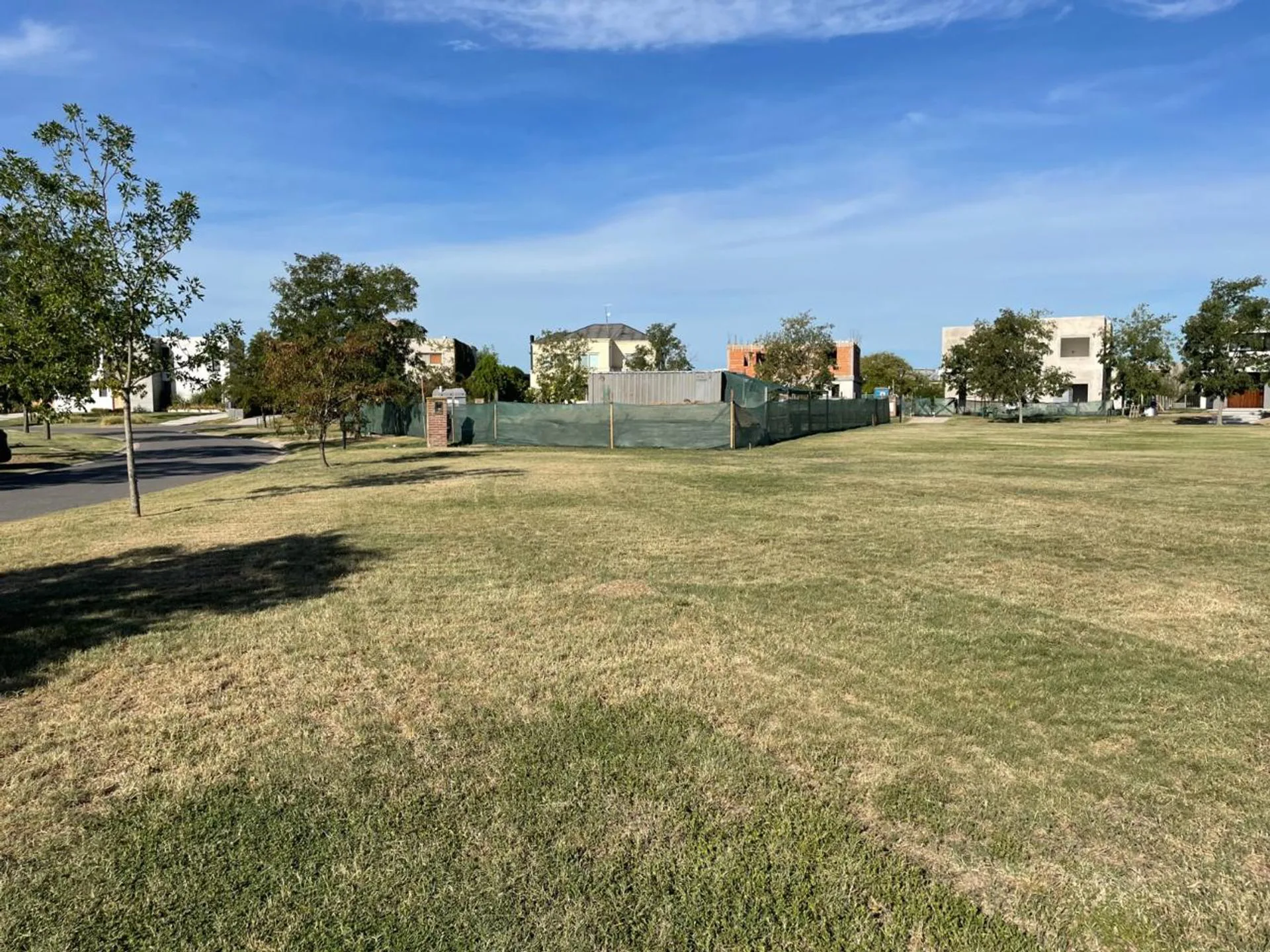 VENTA DE LOTE EN EL CANTON GOLF foto 4