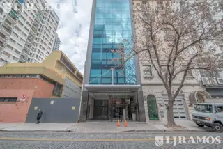 Edificio Comercial en Puerto Madero foto 1