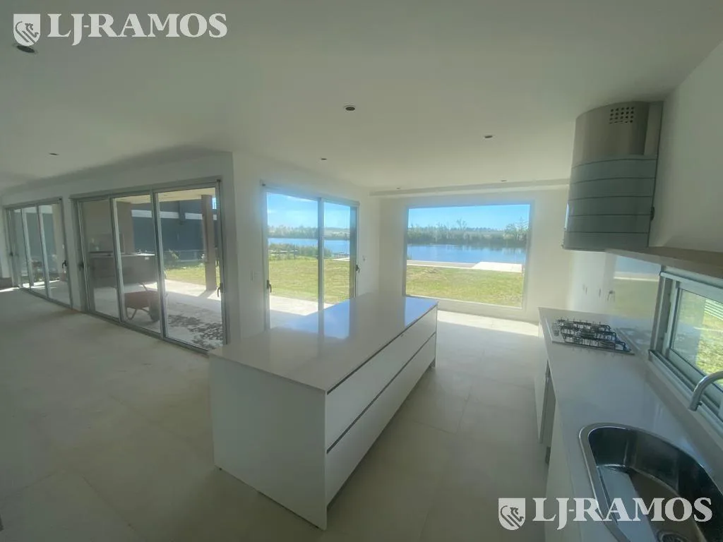 Casa en puertos del lago de gran categoria foto 3