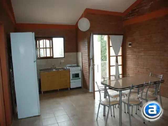 COMPLEJO DE DEPTOS CENTRICOS - CAPACIDAD 2 A 6 PERSONAS - PILETA-PARQUE-COCHERAS-WIFI
