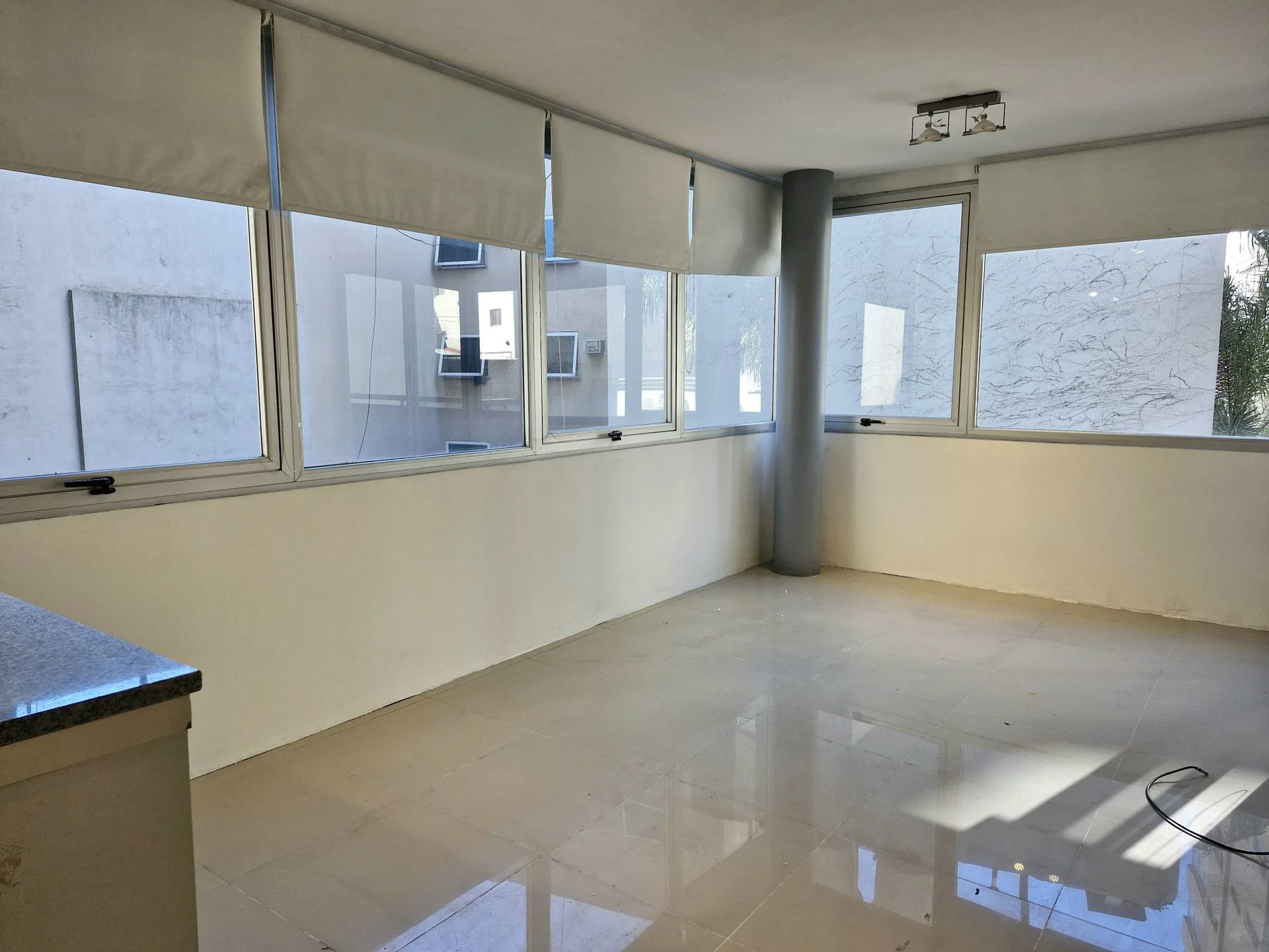 ALQUILER 2 AMBIENTES BAÑO Y TOILETTE CON AMENITIES foto 2
