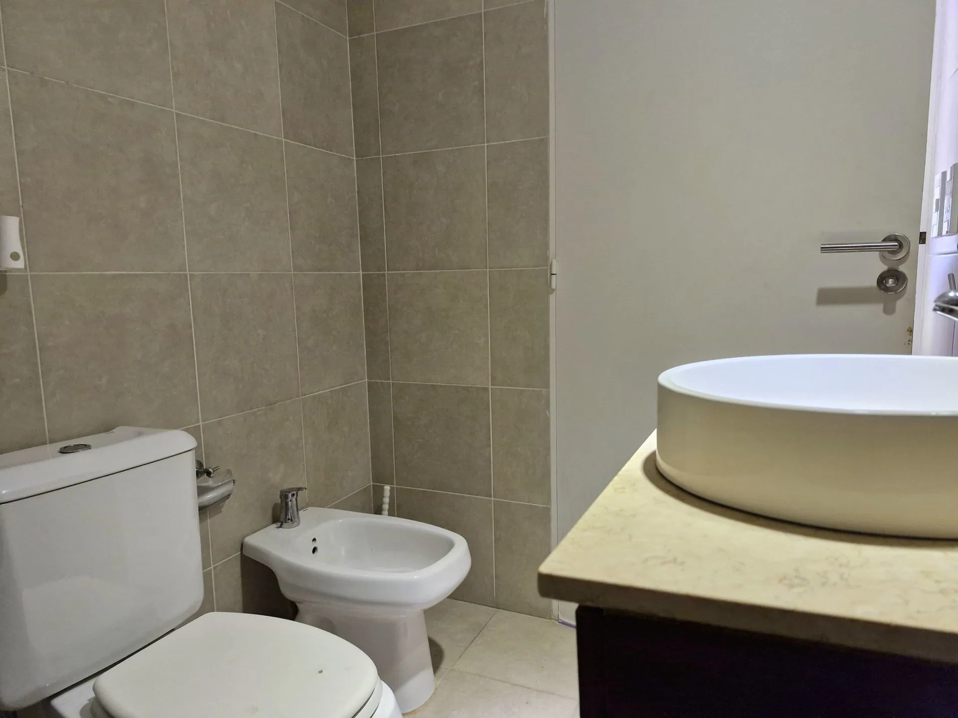ALQUILER 2 AMBIENTES BAÑO Y TOILETTE CON AMENITIES foto 5