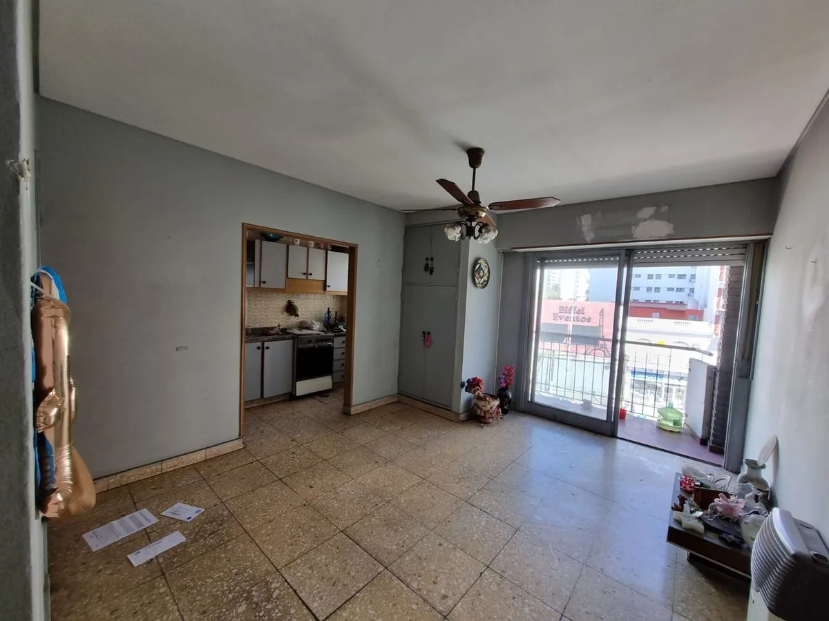 VENTA DEPARTAMENTO DOS AMBIENTES , AVELLANEDA . foto 2