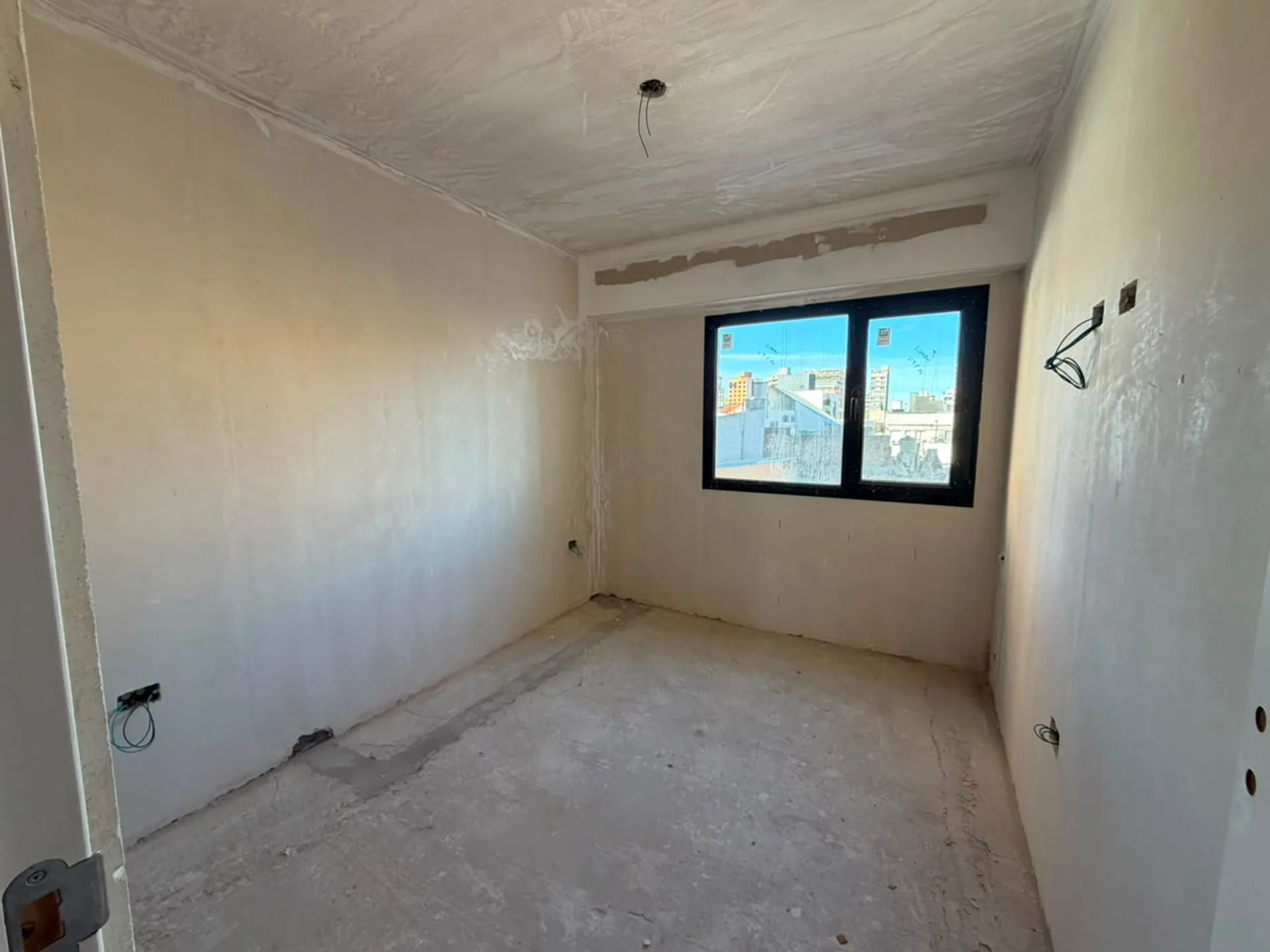 VENTA PISO A ESTRENAR CON FINANCIACION 19 DE MAYO foto 4