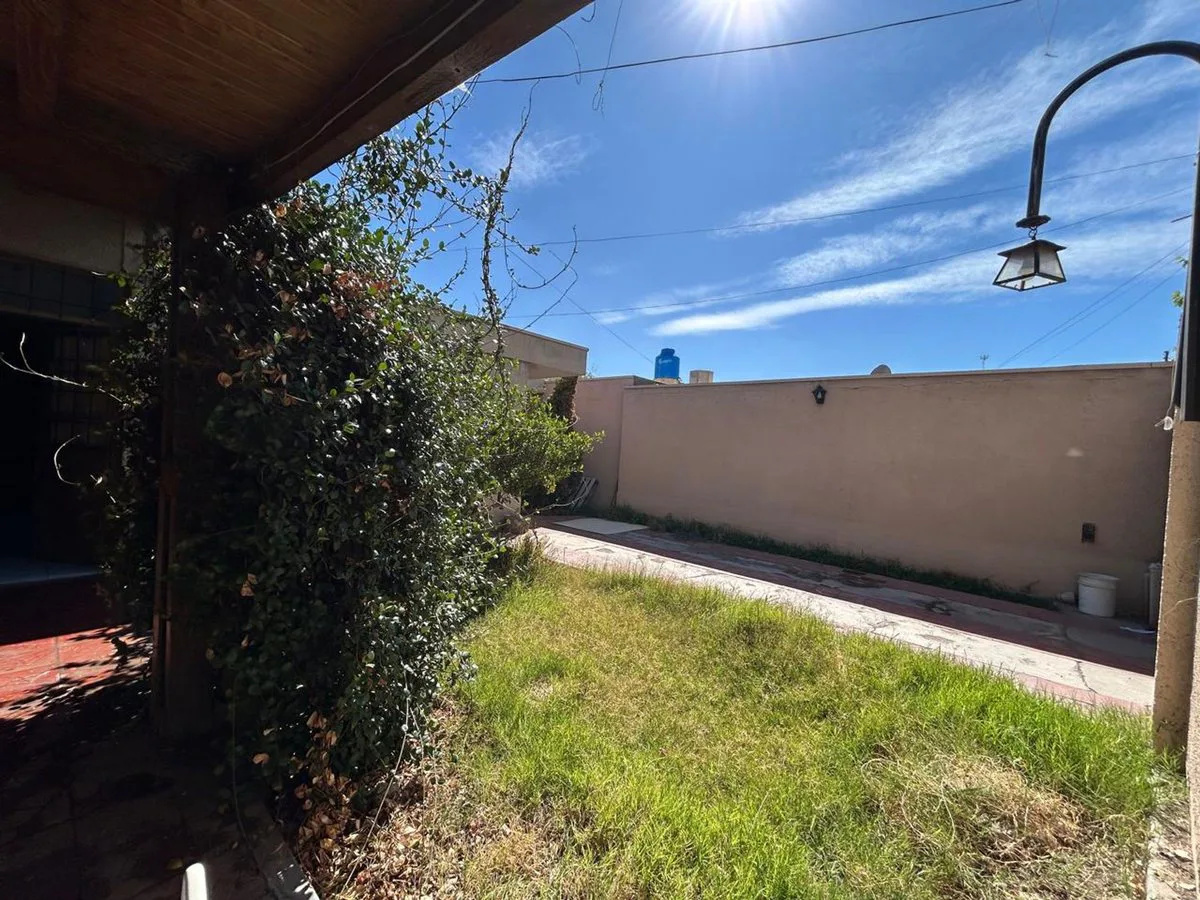 VENTA HERMOSA CASA BARRIO DON BOSCO GUAYMALLEN foto 2