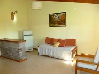Casa a 6 cuadras del mar y a 12 cuadras de la peatonal, en Monte Hermoso foto 2