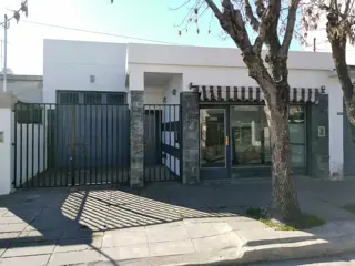 LOTE 8,66 X 30 SUPERFICIE TOTAL 260 / GALPÓN DEPOSITO Y OFICINA foto 1