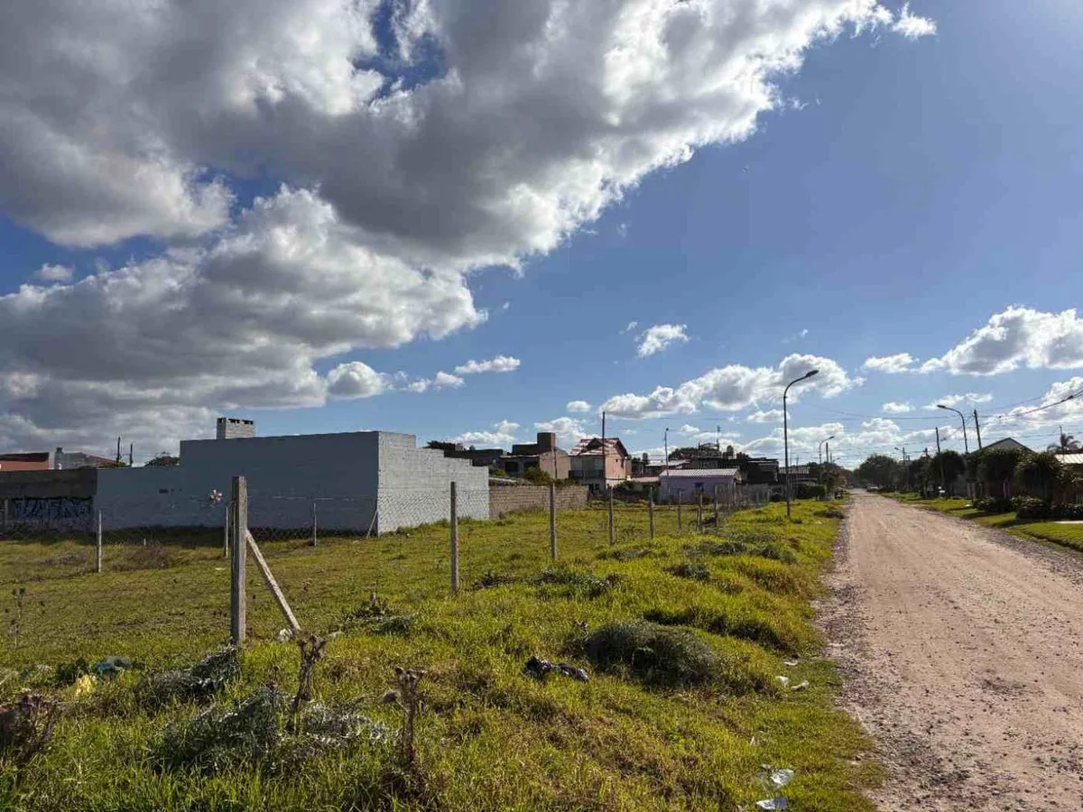 VENTA DE LOTE 1000 M2 FRENTE AL MAR foto 4