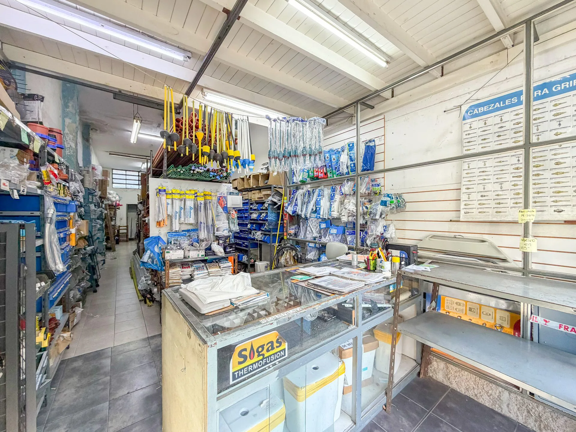 Venta Local comercial en Av Lope de Vega 80 mt2 foto 3