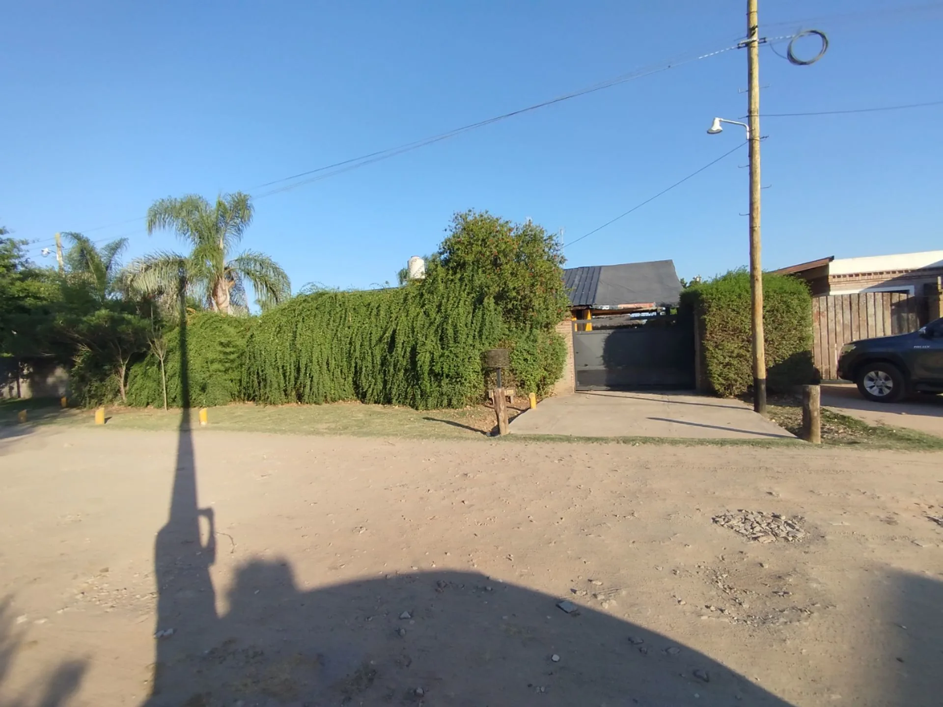 venta casa amplia con parque en zona tranquila foto 2