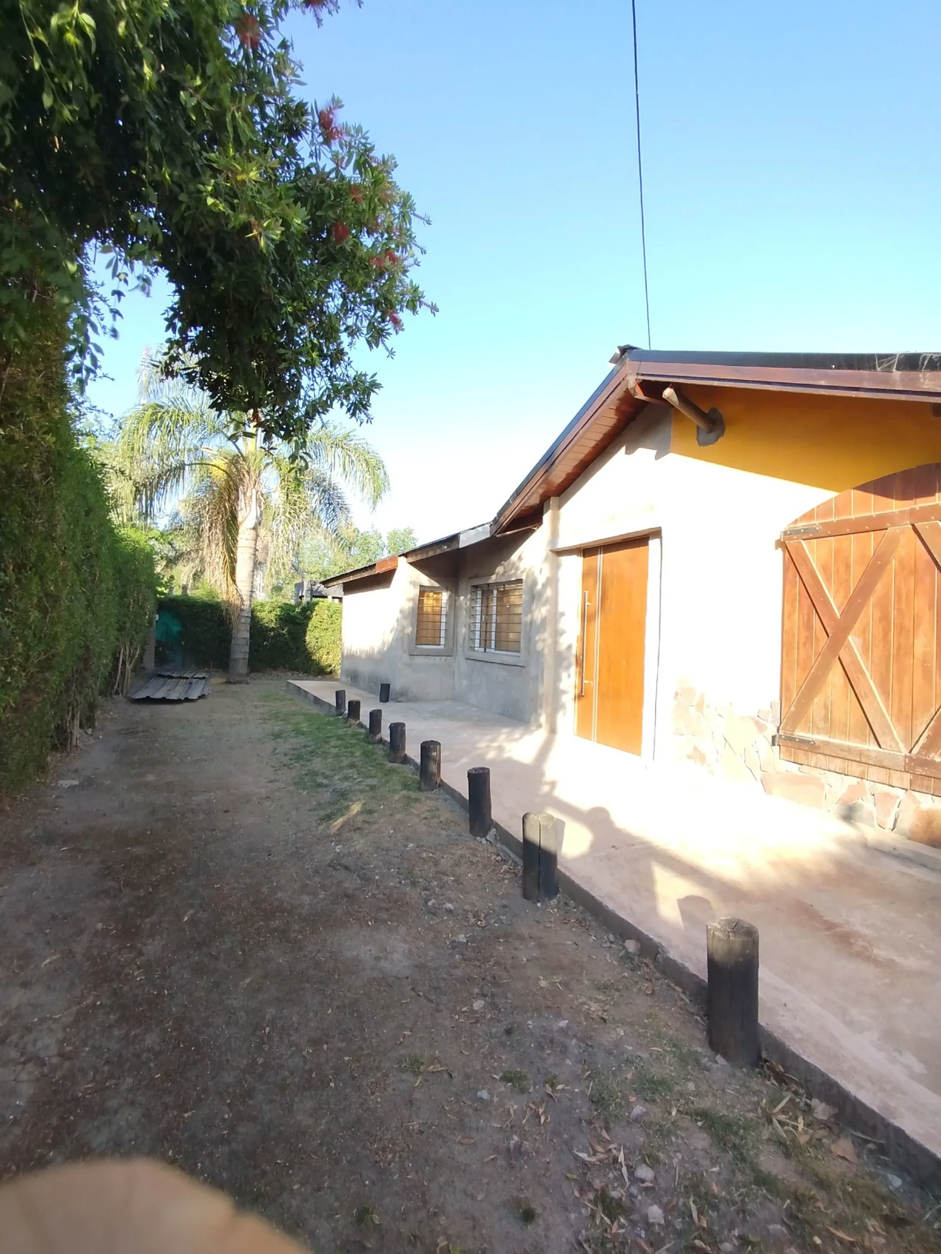 venta casa amplia con parque en zona tranquila foto 3