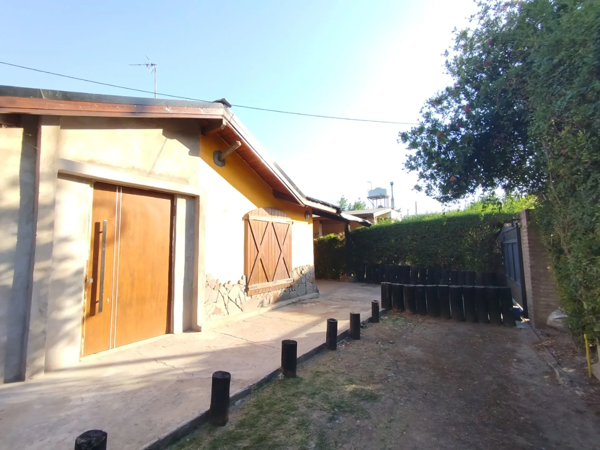 venta casa amplia con parque en zona tranquila foto 4
