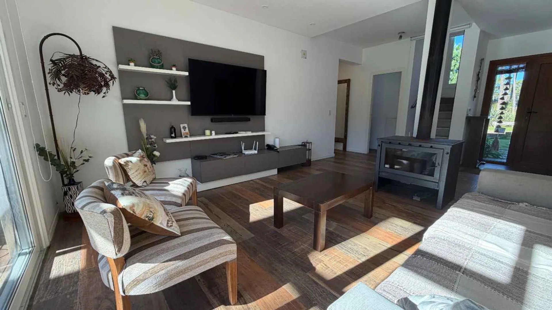 Venta Casa 5 ambientes con piscina Alamos Pinamar foto 3