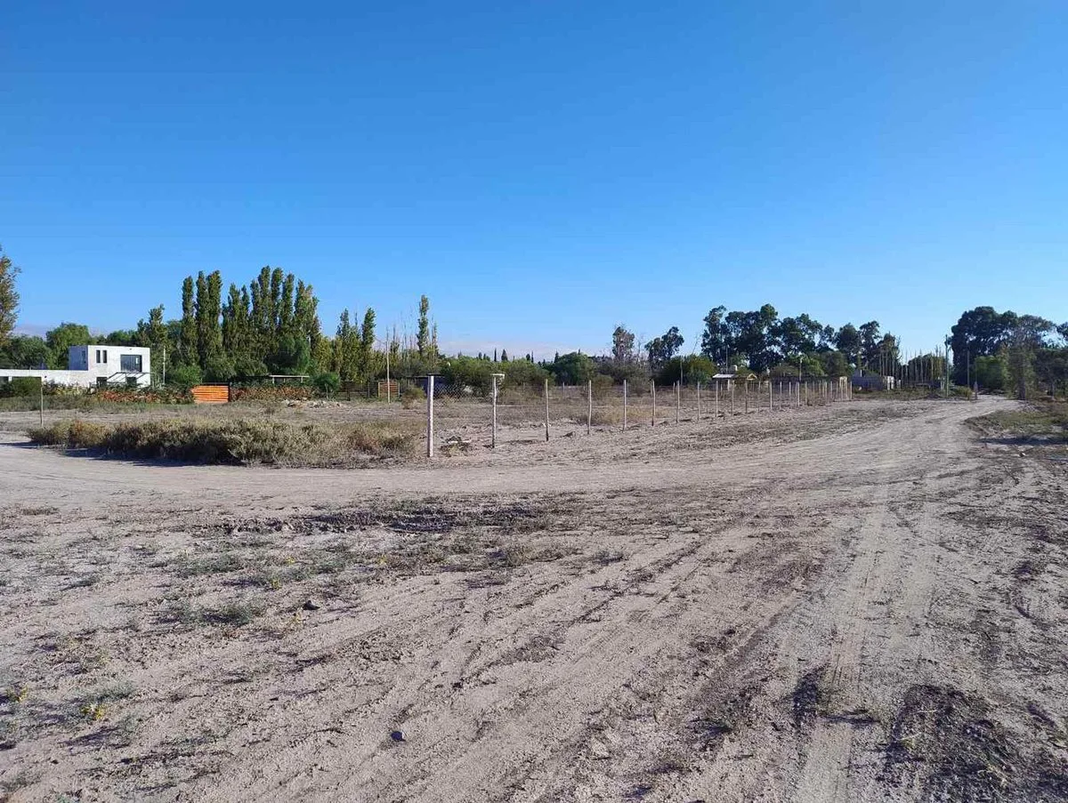 Terreno de 3383 m2 en La Cañada, Albardon foto 4