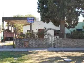 Casa 2 ambientes en venta en William Morris. foto 1