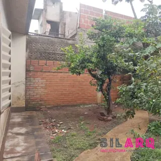 OPORTUNIDAD, CASA DE DOS DORMITORIOS EN VENTA, BARRIO YACYRETA foto 5