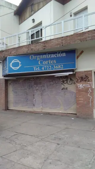 IMPORTANTE PROPIEDAD, SOBRE AV. MARQUEZ, CON GALPON Y DOS VIVIENDAS foto 5