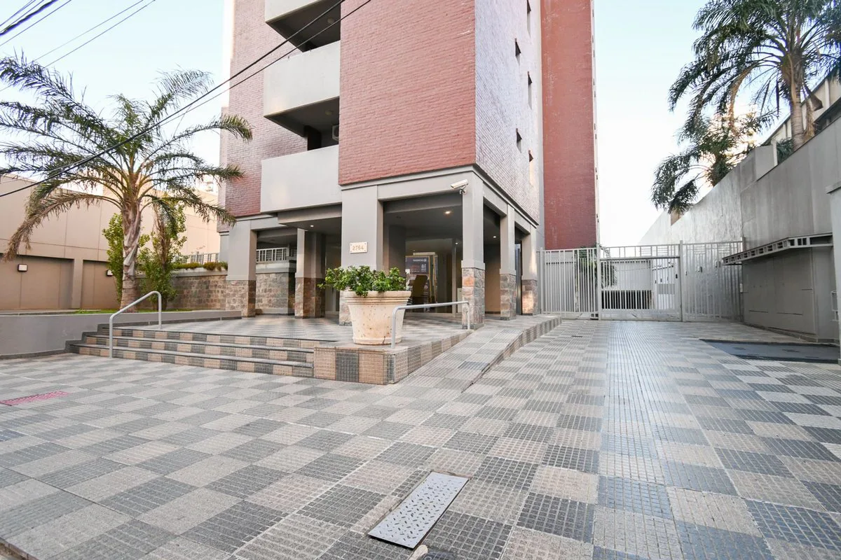 Venta Departamento 2 dorm y cochera centro SantaFe foto 3