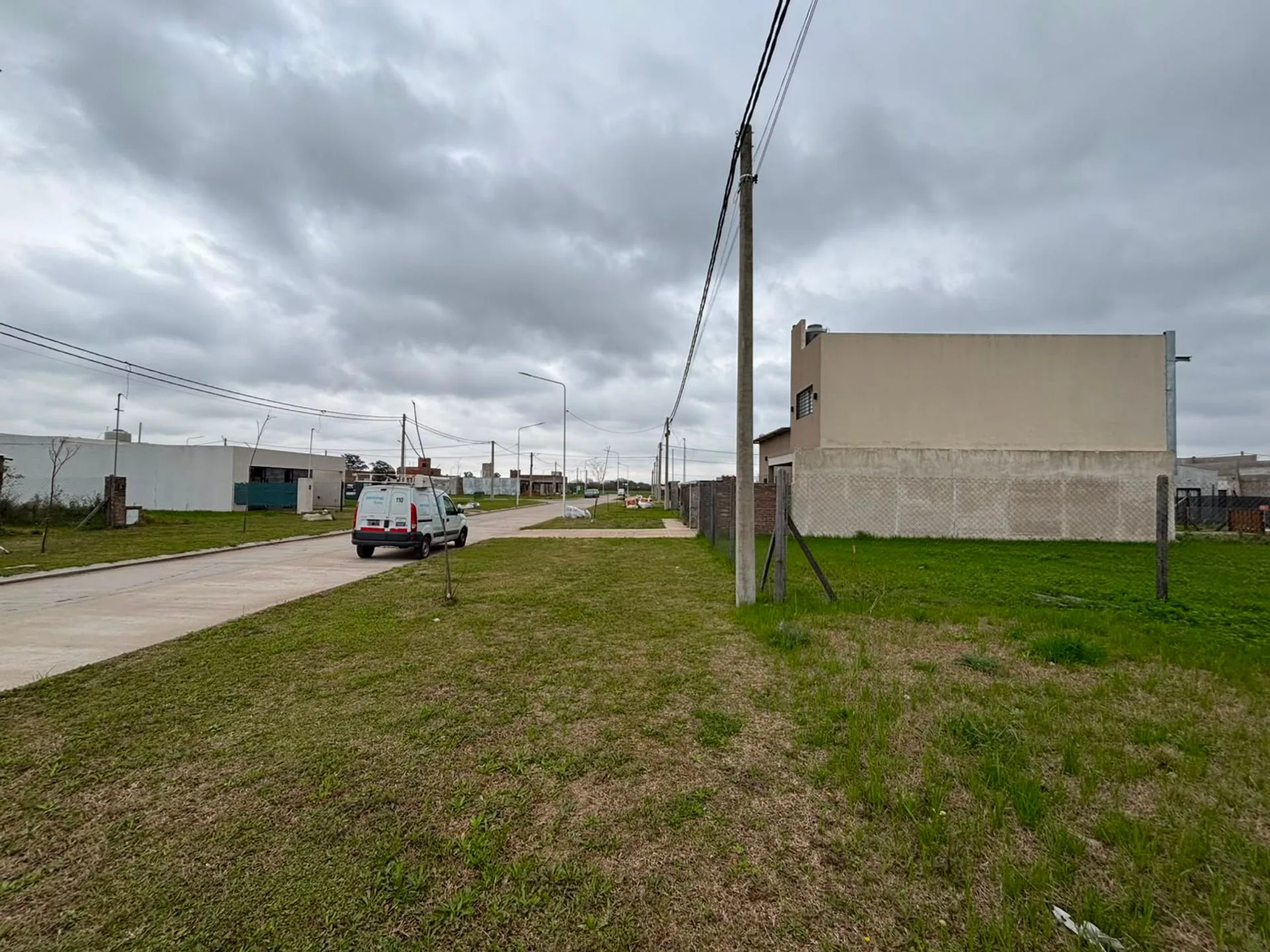 VENTA LOTE ESTACIÓN ALVEAR 2. EXCELENTE UBICACIÓN foto 3