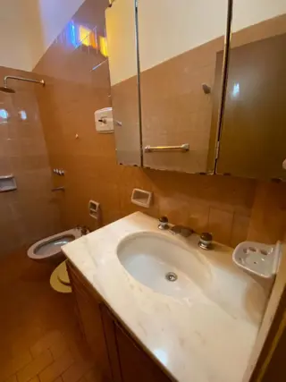 HERMOSA CASA EN PH CENTRICA . TODOS LOS SERVICIOS . DOS DORMITORIOS DOS BAÑOS foto 5