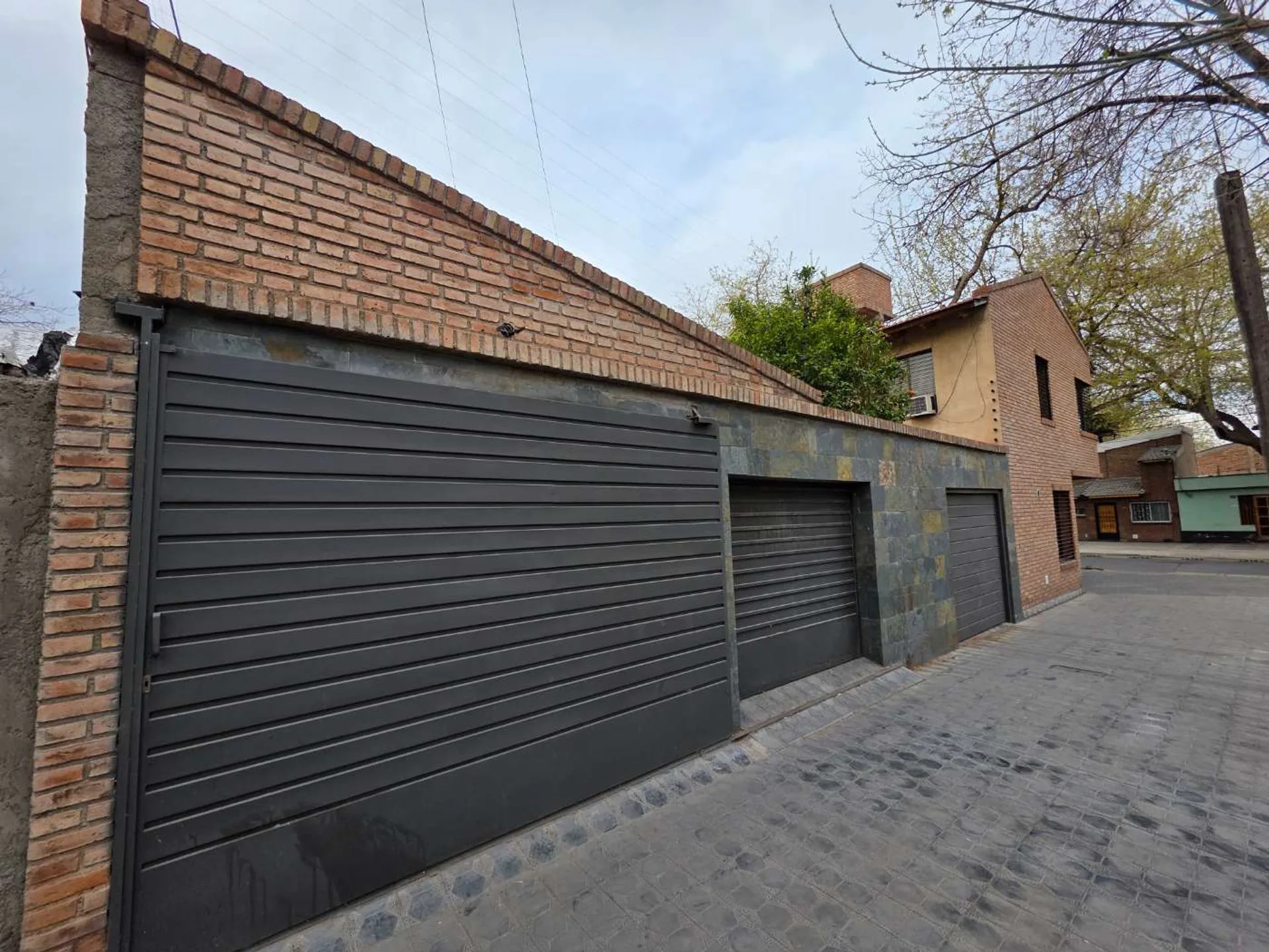 Venta de casa Ciudad, Mendoza. 6 ambientes. foto 3