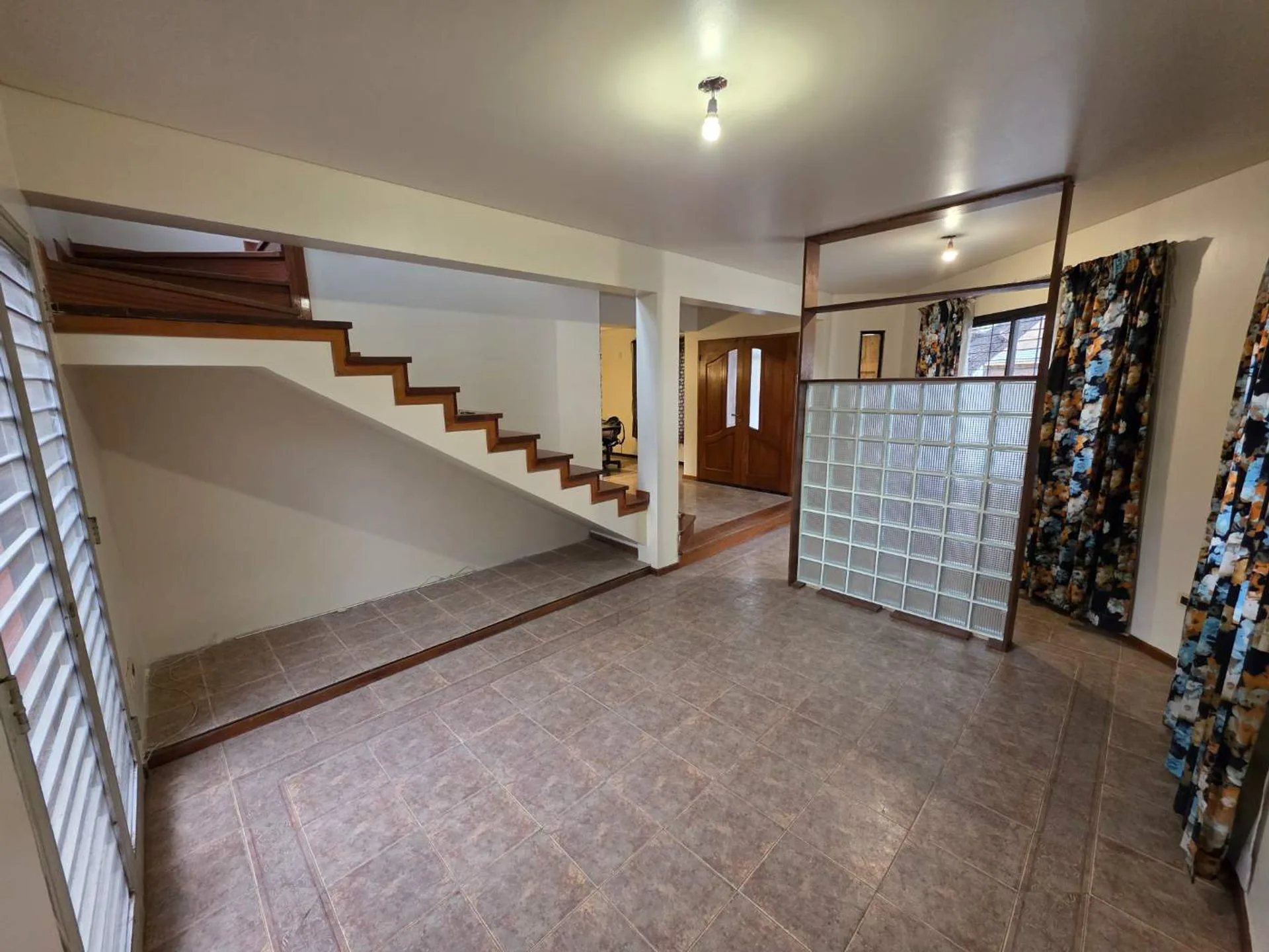 Venta de casa Ciudad, Mendoza. 6 ambientes. foto 5