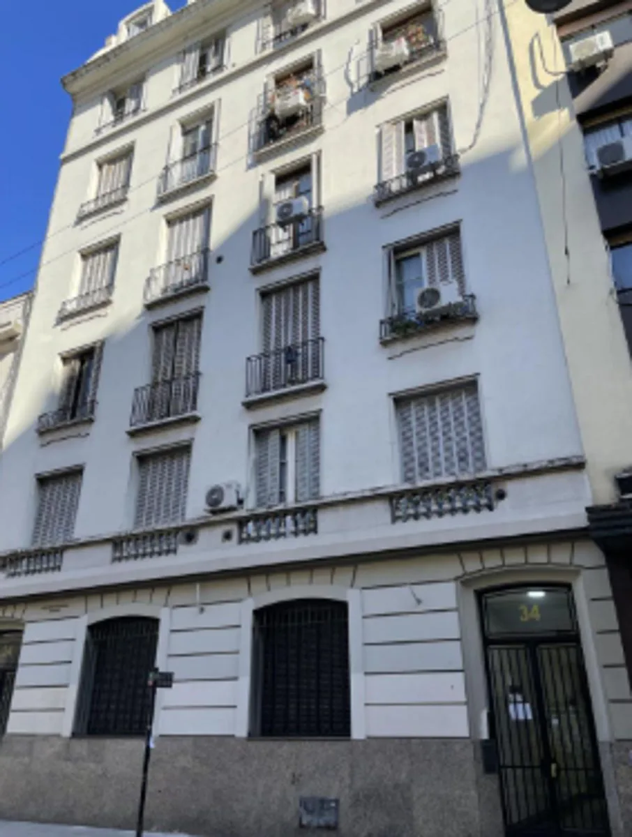 VENTA DEPARTAMENTO TRES AMBIENTES CABA. FINANCIA foto 3