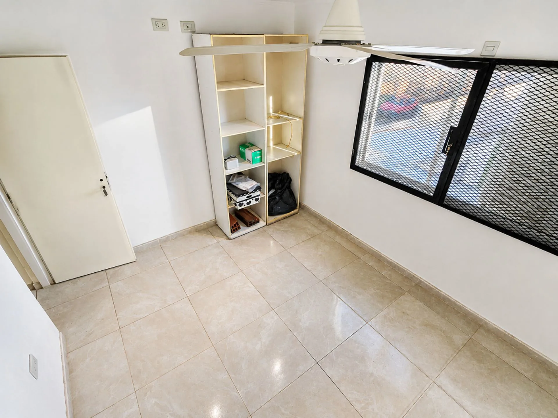 CASA EN VENTA 5 DORMITORIOS SAN NICOLAS foto 5