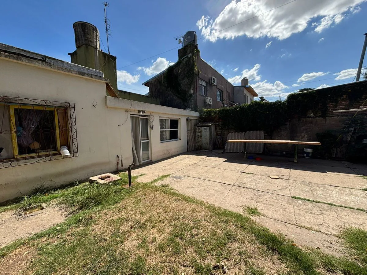 VENTA DE CASA EN BARRIO TRUJUY MORENO foto 4