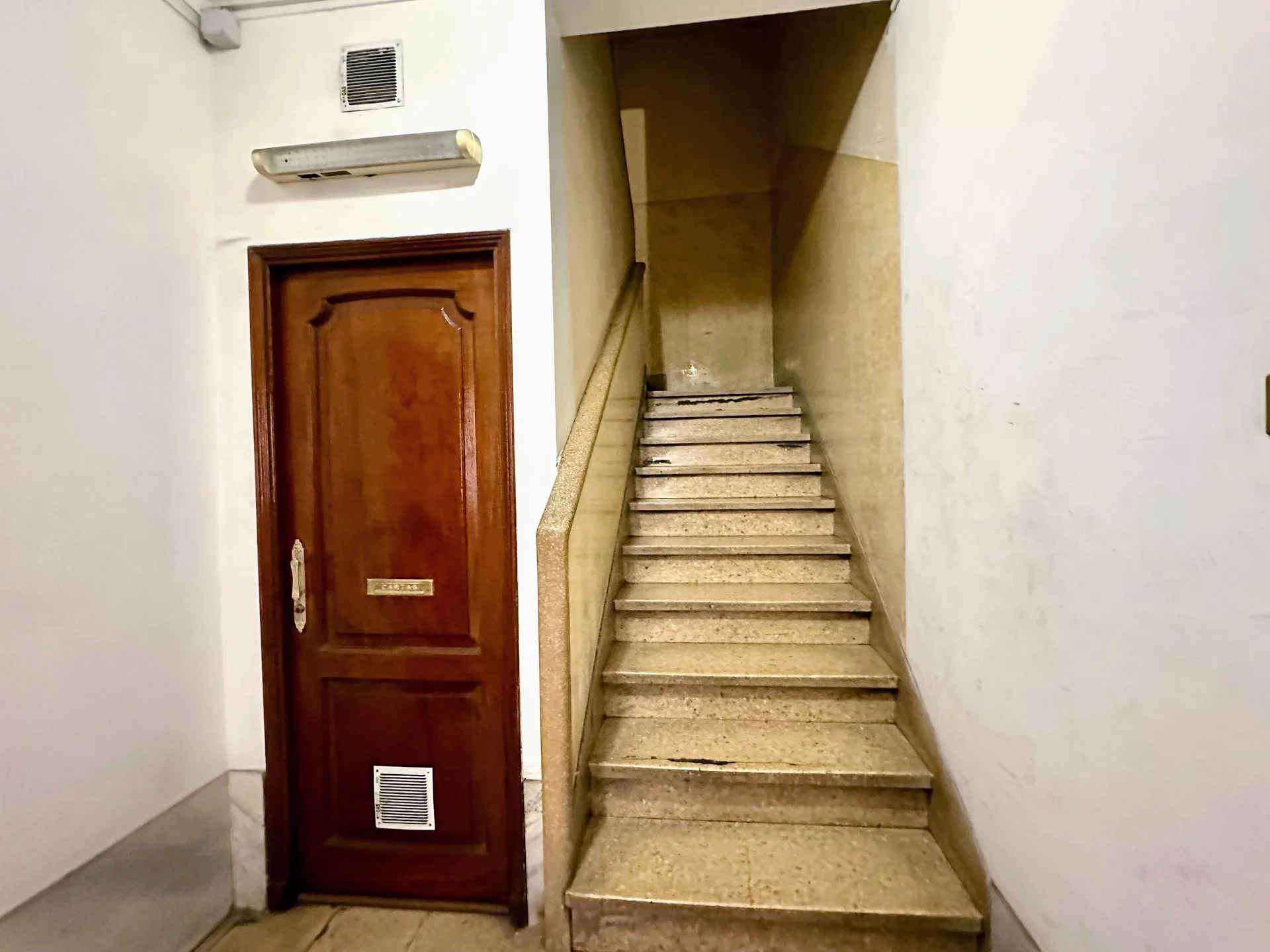 VENTA 2 AMBIENTES RECICLADO ALMAGRO APTO CREDITO!! foto 3
