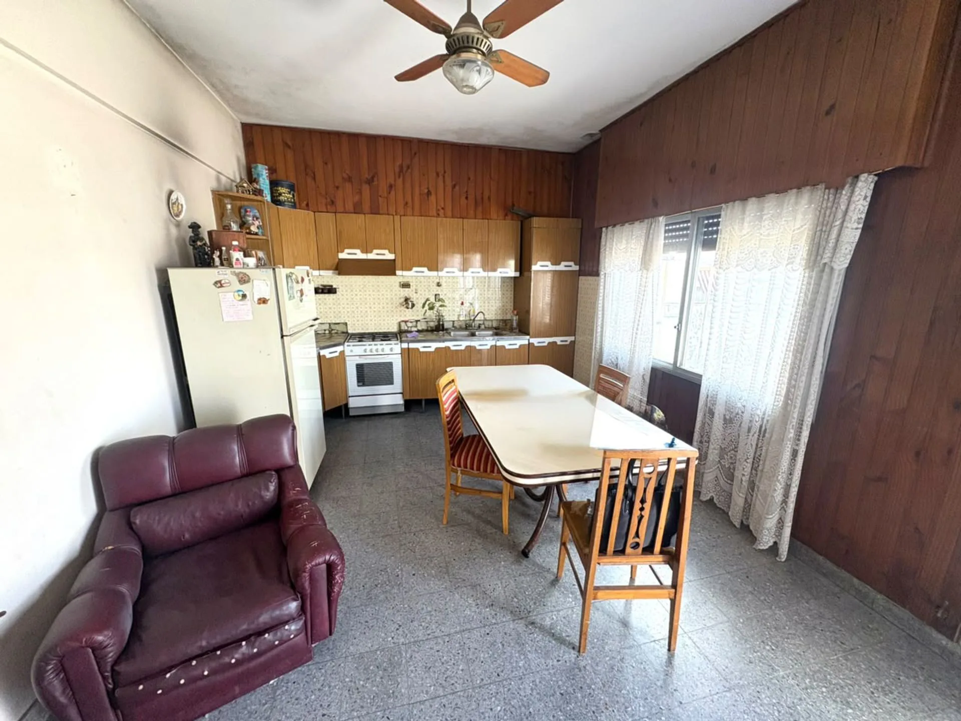 VENTA-CASA-4 AMB CON GALPON- EL PALOMAR foto 4